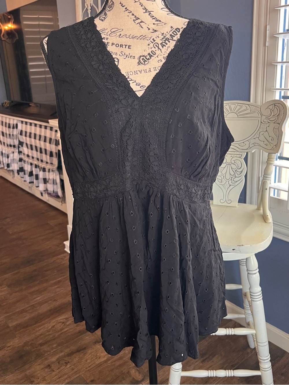 torrid Black Eyelet V-Neck Sleeveless Peplum Top